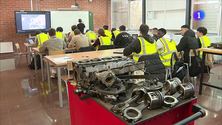 L'Informatiu - Falten professionals de manteniment ferroviari