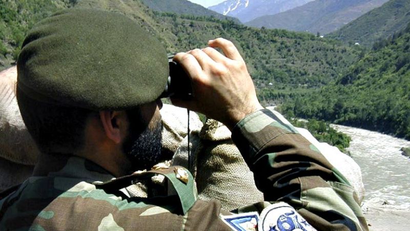India protesta ante Pakistán por la muerte de dos de sus soldados en Cachemira