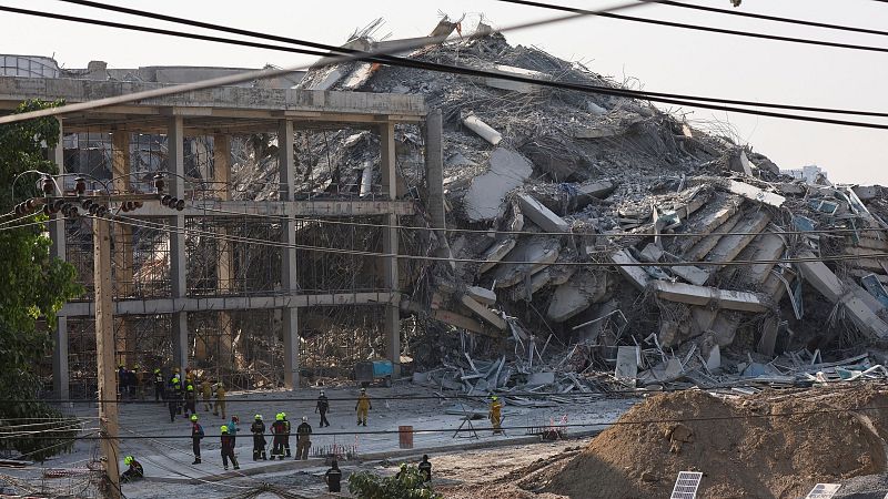 Terremoto: un edificio en construcción se desploma en Bangkok - La hora de La 1 | Ver