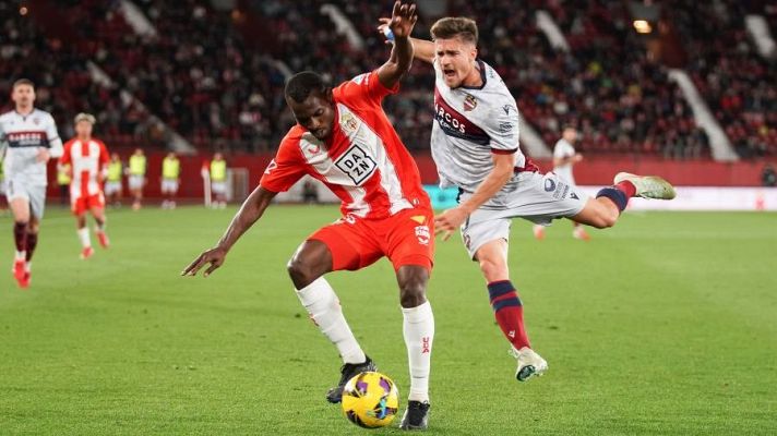 Resúmenes de LaLiga - UD Almería - Levante UD: resumen del partido de la 33ª jornada de Liga | Segunda
