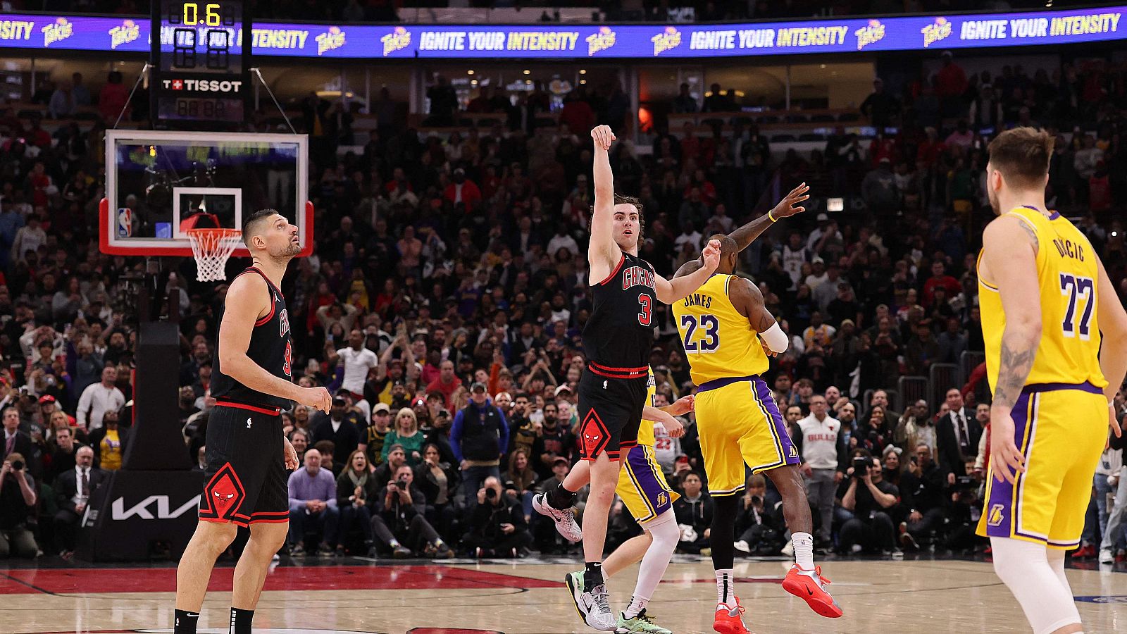 Chicago Bulls 119-117 LA Lakers: Josh Giddey culmina la remontada - Los Deportes de La1 | Ver
