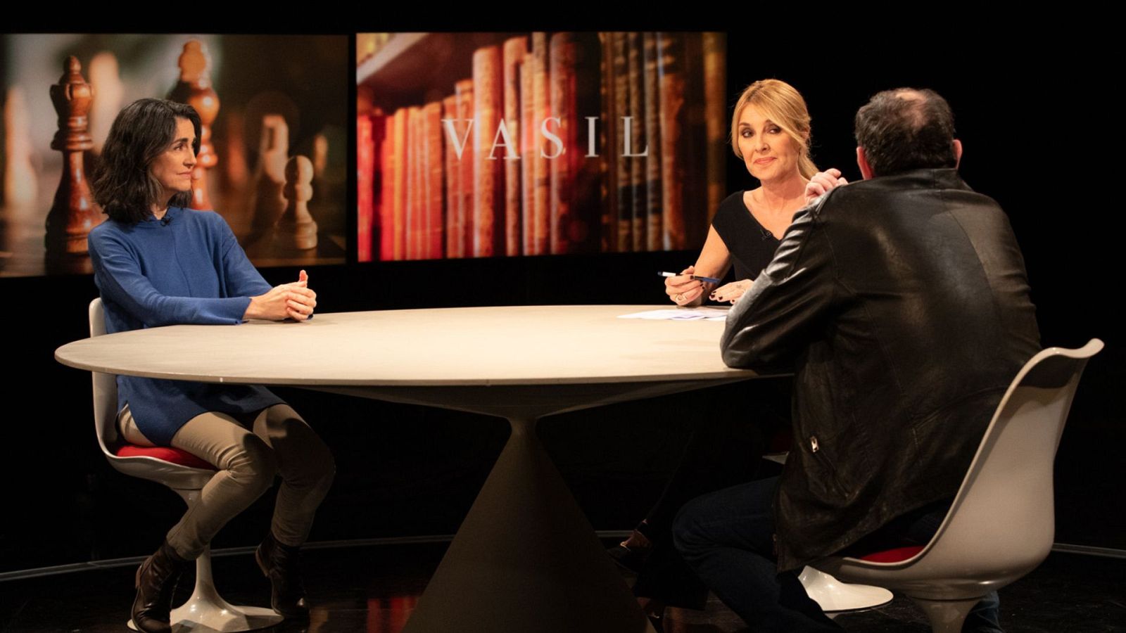 Versión española - Vasil  (Presentación) - ver ahora