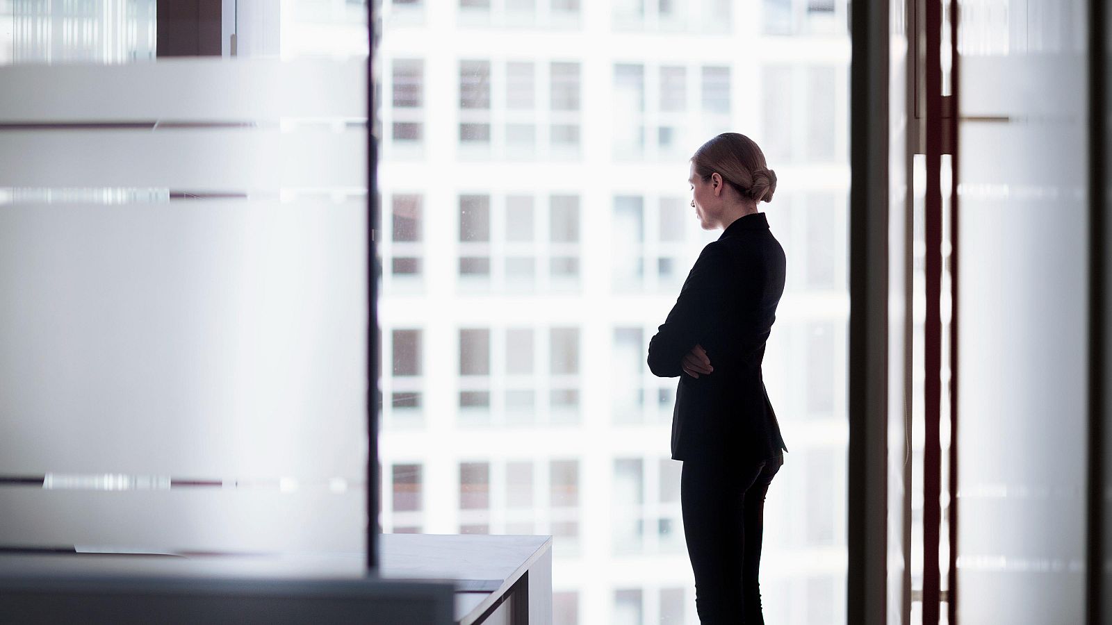 Las mujeres no ascienden en los trabajos - RTVE Igualdad | Ver