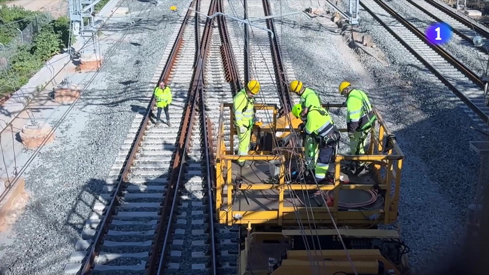 Nova jornada d'incidències a Rodalies. - L'Informatiu | Veure