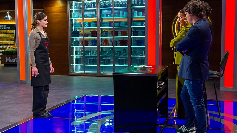 Ariana brilla con su plato en su primera eliminaci�n - MasterChef | Ver
