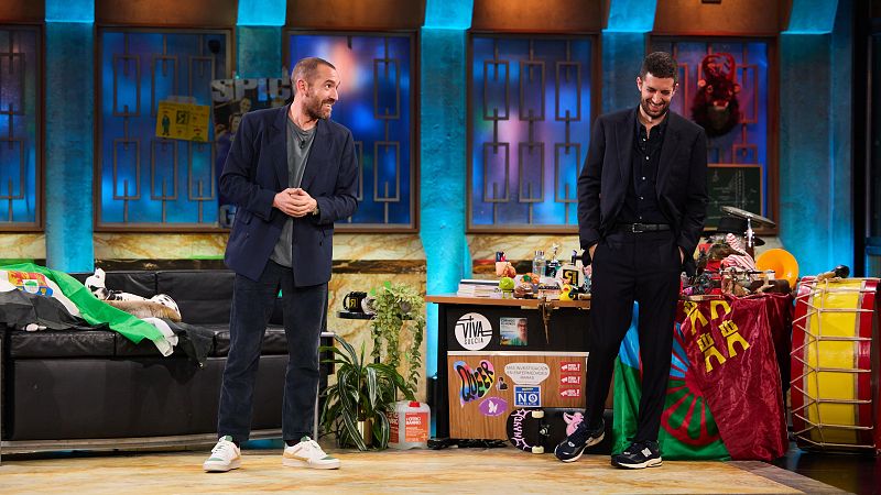 La Revuelta | Jorge Ponce y el equipo crean un club de lectura