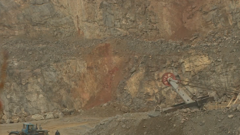 Trump amenaza con cortar la ayuda si Kiev no firma el acuerdo de minerales