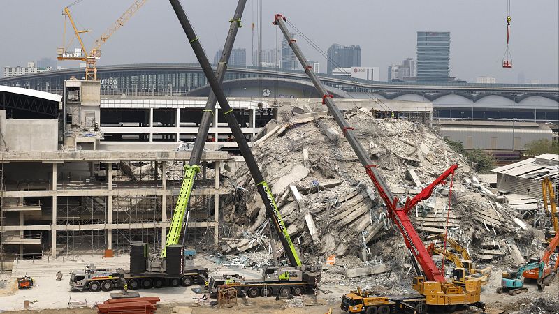 El terremoto en Birmania deja a la población sin luz ni agua y hospitales colapsados