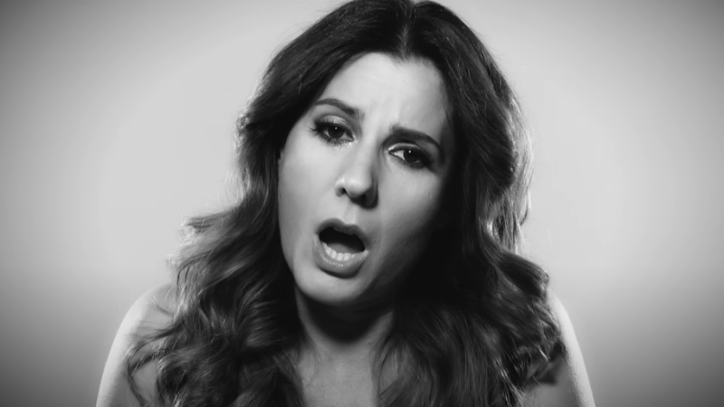 La cantante Diana Navarro celebra sus 20 años en la música con un concierto en el Teatro Real