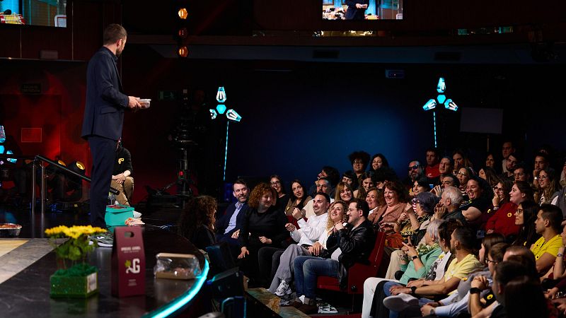 La Revuelta | Intérpretes de signos en vivo para sordos 1/4/25 - La Revuelta en lengua de signos | Ver