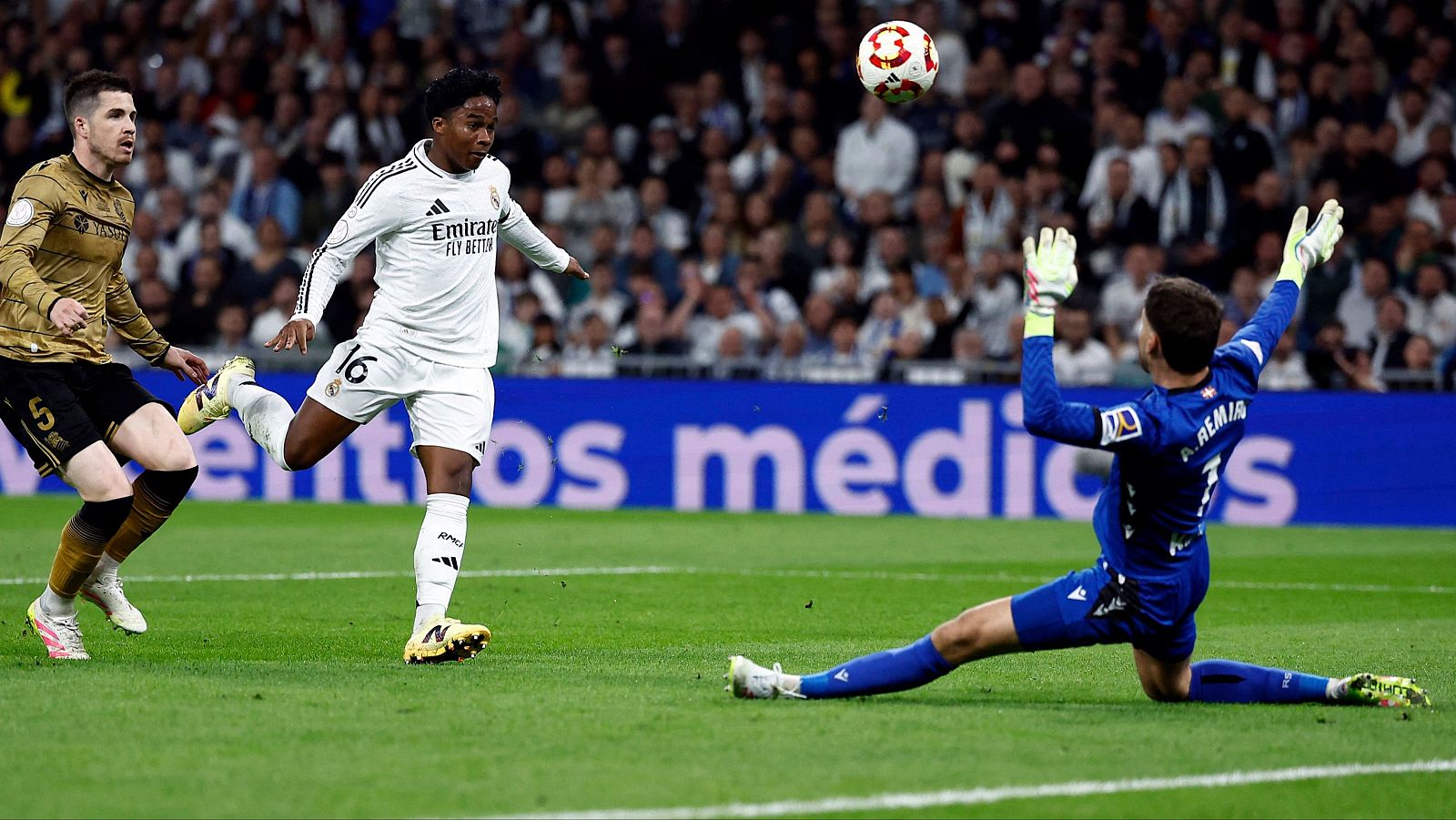 Real Madrid - Real Sociedad | Otro gol de Endrick en Copa (1-1) - Copa del Rey | Ver