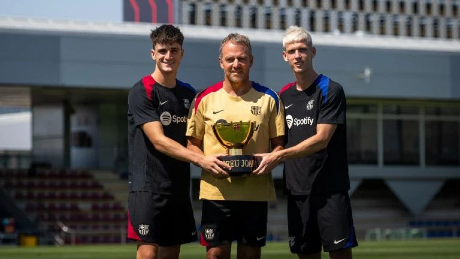 LaLiga afirma que el Barça no puede inscribir a Olmo por el juego limpio financiero - Informativo 24h | Ver