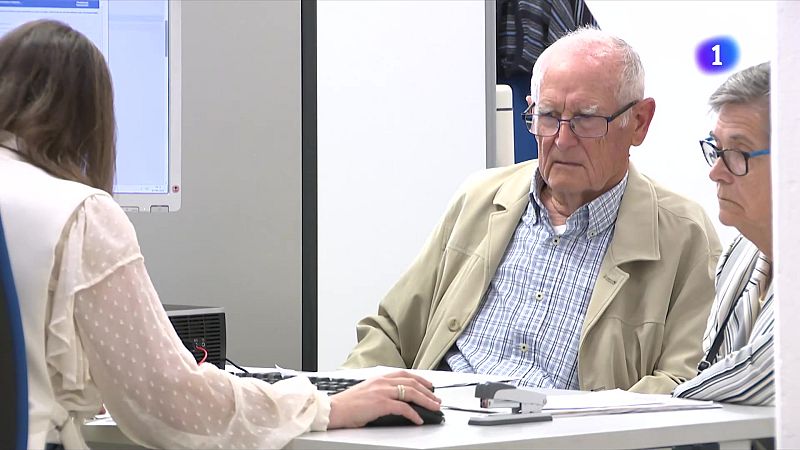 La campanya de la renda arrenca amb noves deduccions - L'Informatiu | Veure