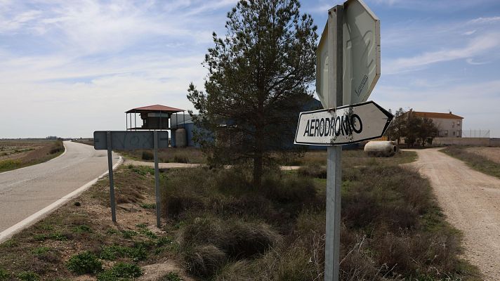 Telediario 1 - Fallece el deportista Carlos Suárez en un accidente de paracaidismo mientras rodaba una película