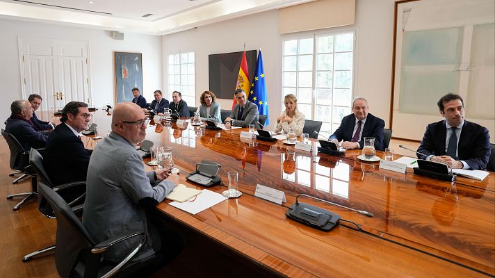 Telediario 2 - El Gobierno se prepara para los futuros aranceles que plantea adoptar la Administración Trump