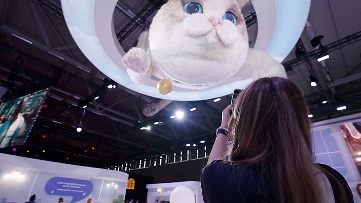 Zoom net - 10 años de T3chFest y 50 de Microsoft, inZOI y Phone (3a) y (3a) Pro