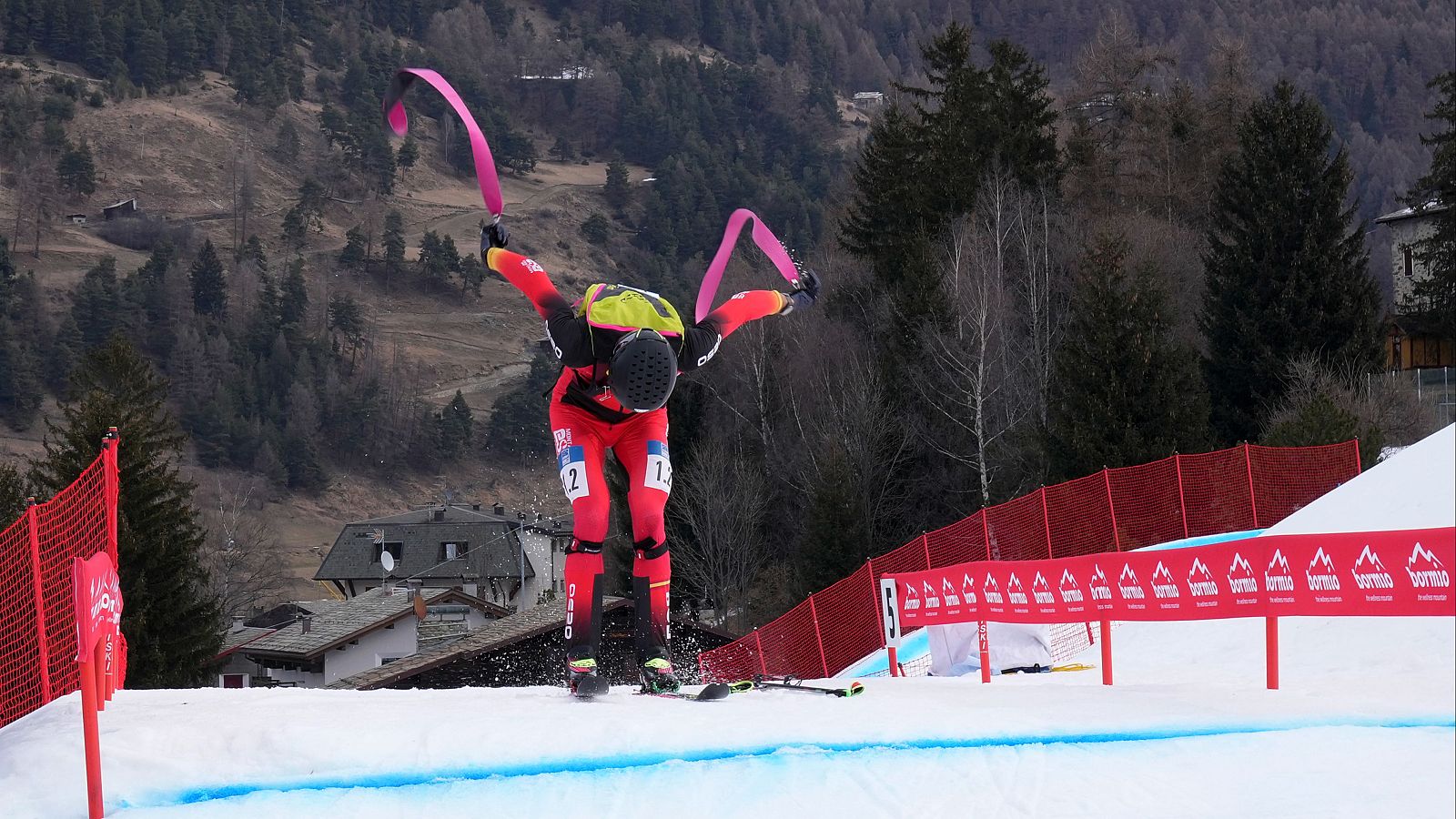 Ana Alonso y Oriol Cardona, campeones de la Copa del Mundo de esquí de montaña - Esquí | Ver