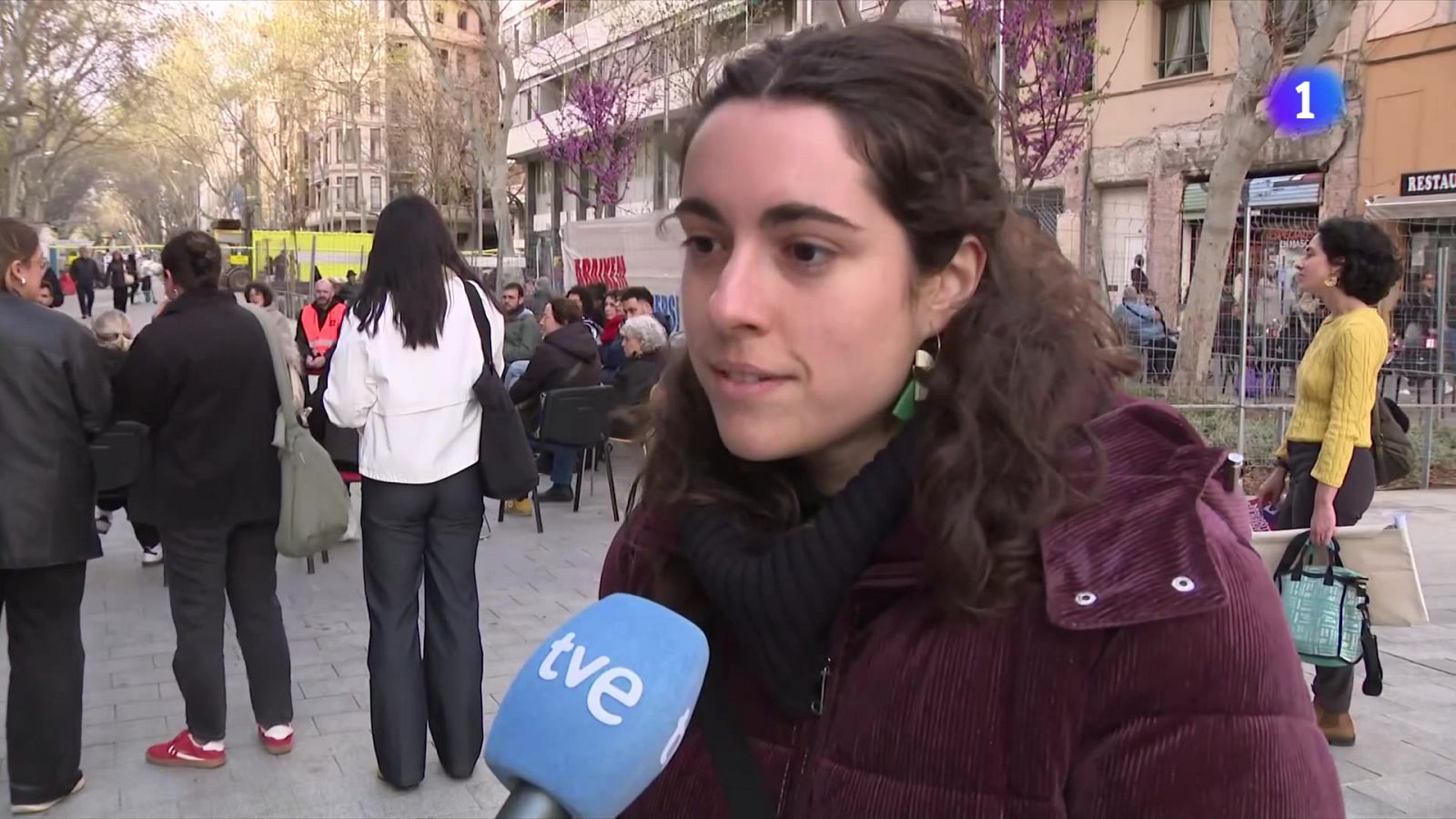 Manifestacions pel dret a l'habitatge - L'Informatiu | Veure