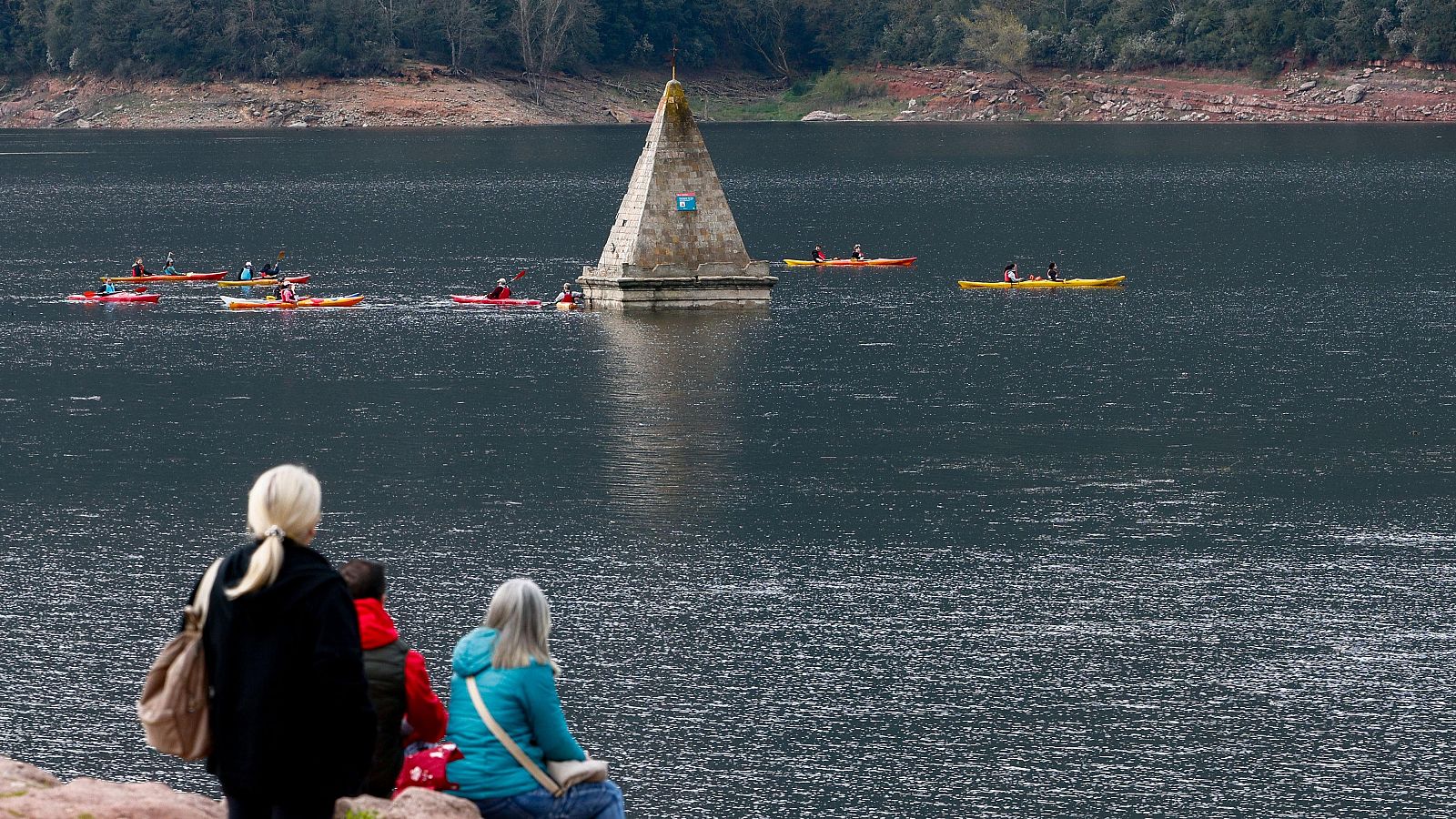 Cataluña levanta las restricciones por sequía tras las lluvias | Ver