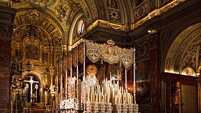 Un c�ntabro, protagonista de la Semana Santa de Sevilla | Ver