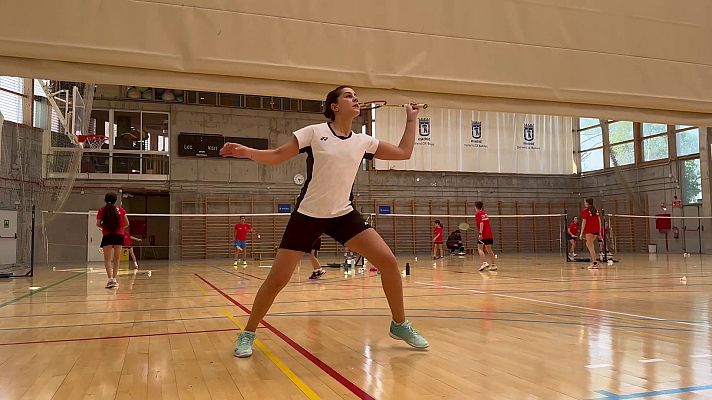 Bádminton - Carolina Marín vuelve a sonreír: ya entrena 8 meses después de su lesión en París 2024