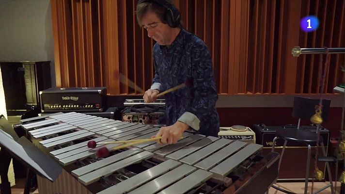 L'Informatiu - El bateria i percussionista Marc Miralta crea un nou so per al flamenc