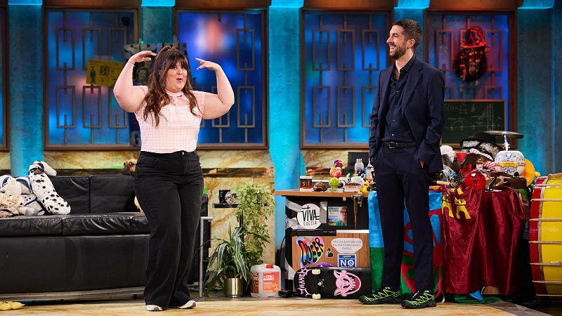 La Revuelta | Cosas de vacas que ponen contenta a Lalachus