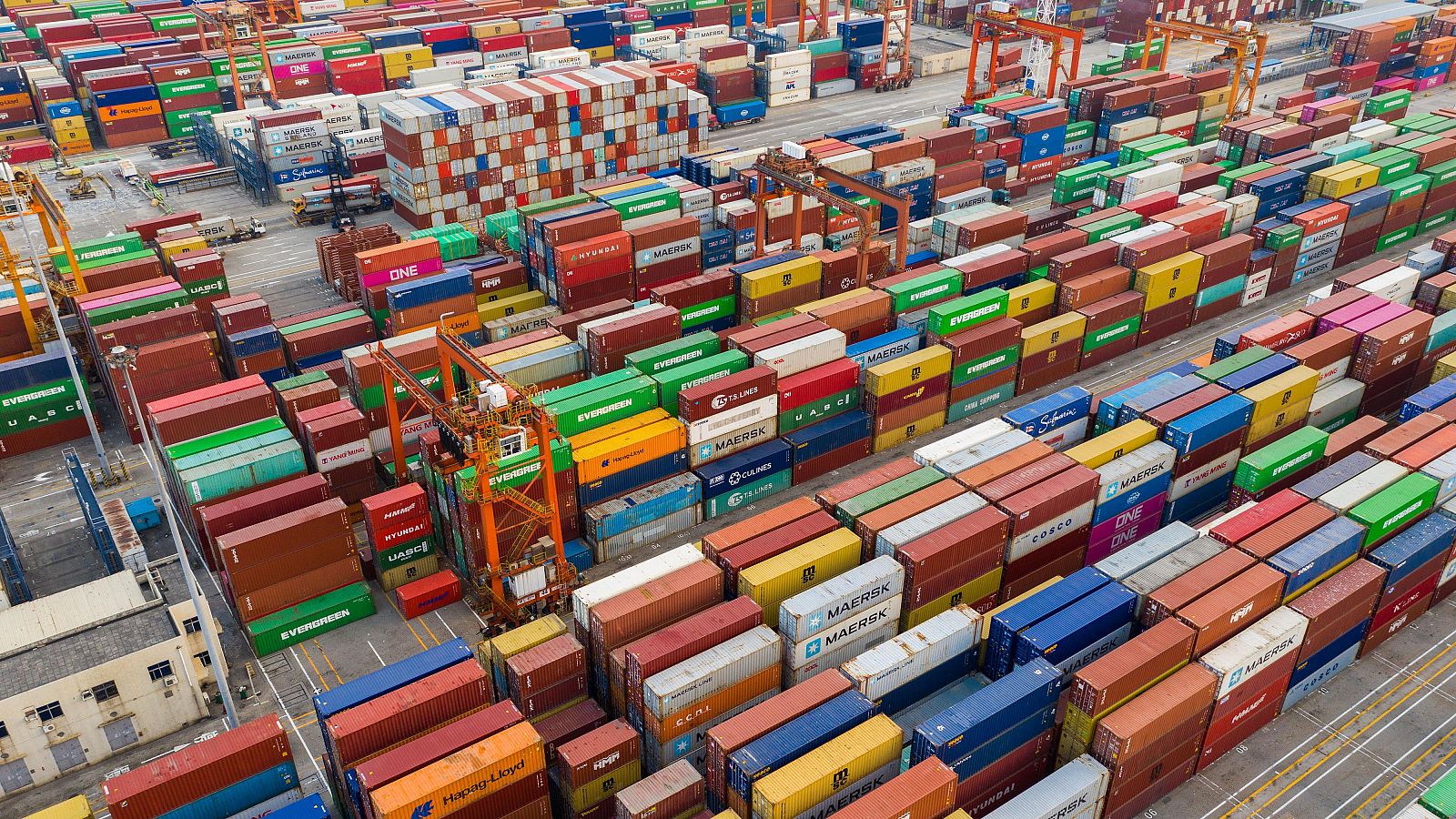 VerificaRTVE explica la diferencia entre aranceles y el IVA - Malas lenguas | Ver