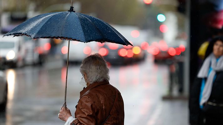 El tiempo - La borrasca Olivier mantiene en aviso a Canarias por fuertes lluvias
