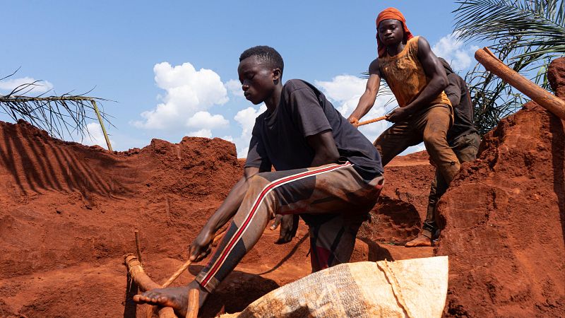 Trump firma un contrato con el Congo para tener acceso a sus minerales