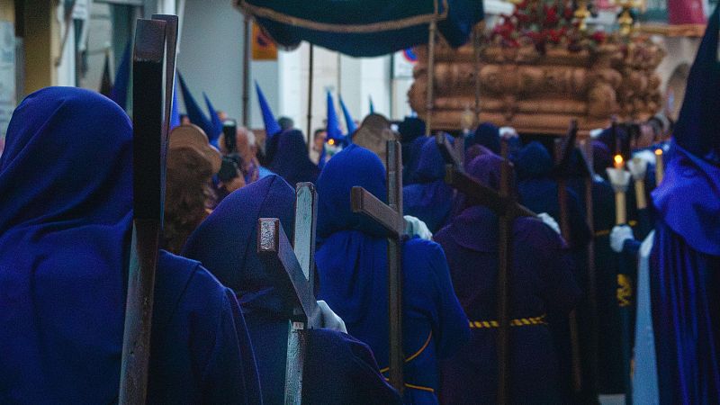 Cofradías sevillanas ponen límite de participación en las procesiones ante la alta demanda