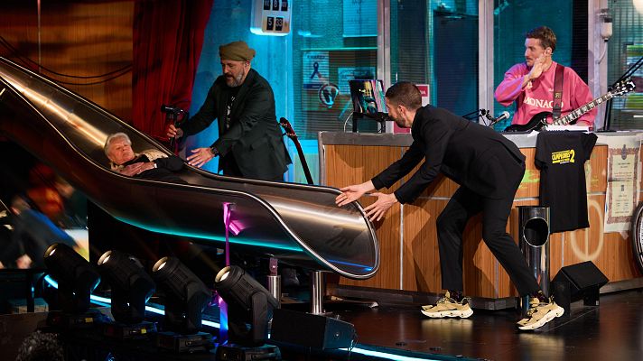 La Revuelta - Jorge Ponce estrena nueva locura: ¡un tobogán!