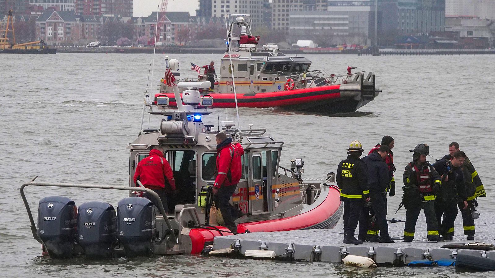 Investigan el accidente del helicóptero con españoles en Nueva York | Ver