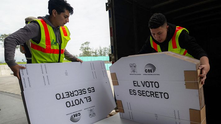 Telediario Fin de Semana - El voto de los jóvenes será decisivo en las elecciones de Ecuador