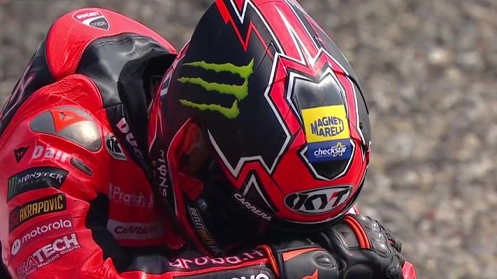 Mundial de Superbike - Bulega sufre problemas mecánicos cuando iba líder y Bautista acaba 2º en Assen