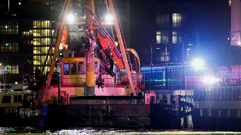 El helicóptero que se estrelló en Nueva York no tenía cámaras que grabasen lo ocurrido