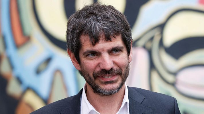 La hora de La 1 - Ernest Urtasun, sobre la muerte Mario Vargas Llosa: "Despedimos a uno de los grandísimos de la literatura universal"