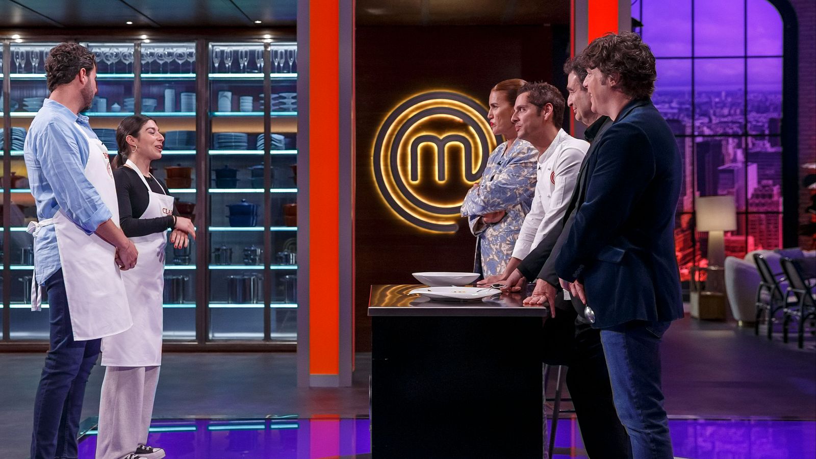 El "perreo" de Eduardo Casanova con Clara - MasterChef | Ver