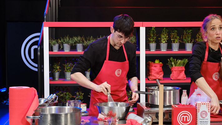 MasterChef - Emilio habla del bullying que recibió en el colegio