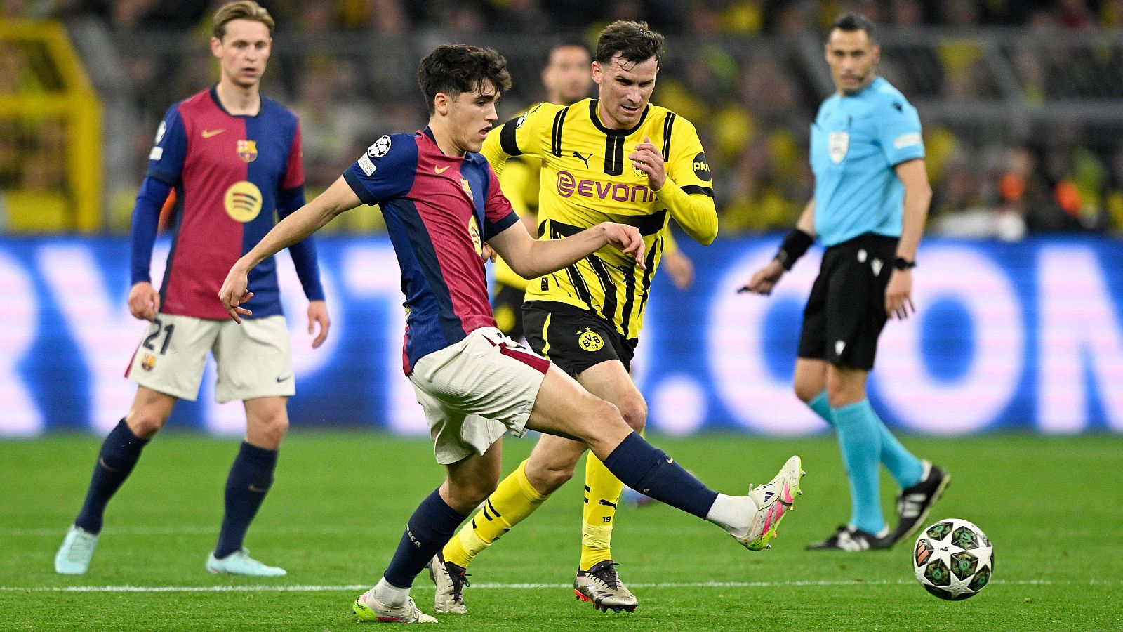 Pau Cubarsí: "Tenemos que salir más concentrados en semifinales" - Champions League | Ver