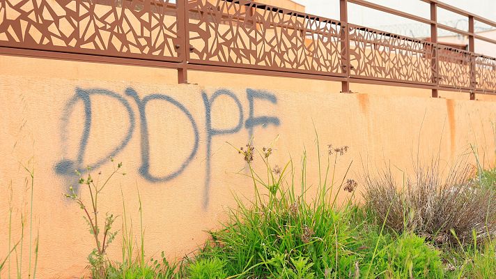 Telediario 1 - Continúan los ataques en las prisiones francesas