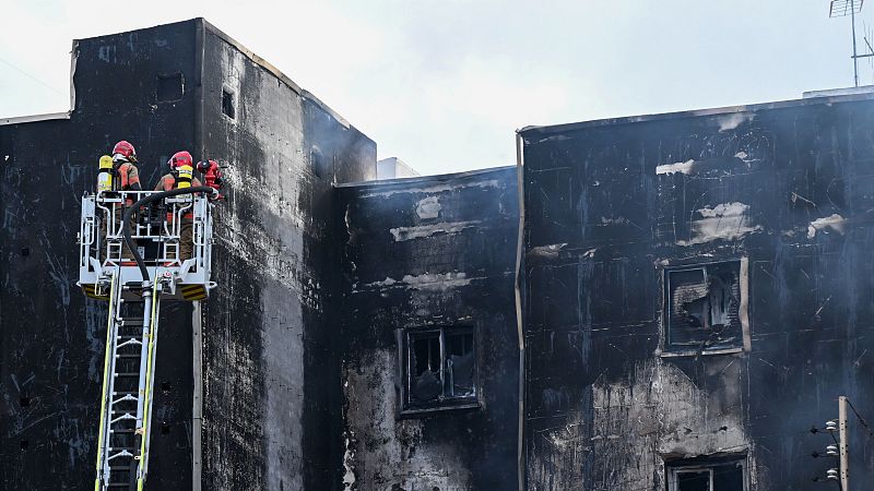 El incendio en Castellón de la Plana pudo haberse propagado por el aislante de la fachada - Telediario 1 | Ver