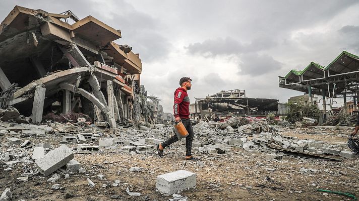 Telediario 1 - Unas 4.000 bombas sin explotar bajo los escombros amenazan la reconstrucción en Gaza