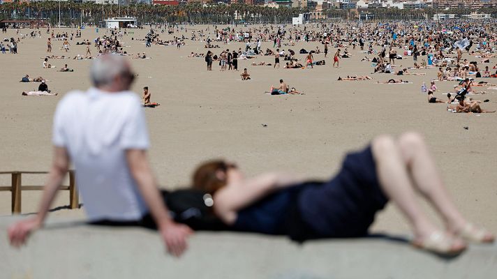 Telediario 1 - El turismo en Valencia recupera poco a poco los niveles anteriores a la dana