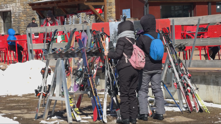 L'Informatiu - Dissabte de pluja en el marc d'una Setmana Santa amb bona ocupació