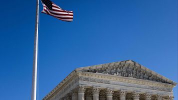 El Supremo ordena a Trump que suspenda temporalmente las expulsiones basadas en la Ley de Enemigos Extranjeros
