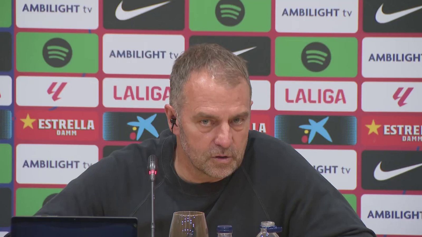 Hansi Flick: "Me gusta ver que el equipo nunca se da por vencido" - Fútbol | Ver