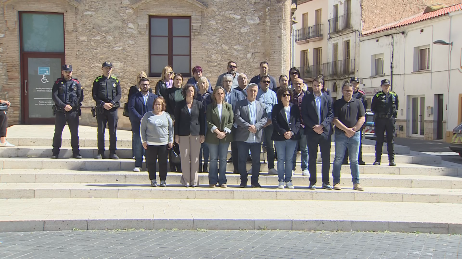 Calafell rebutja la violència masclista - L'Informatiu | Veure
