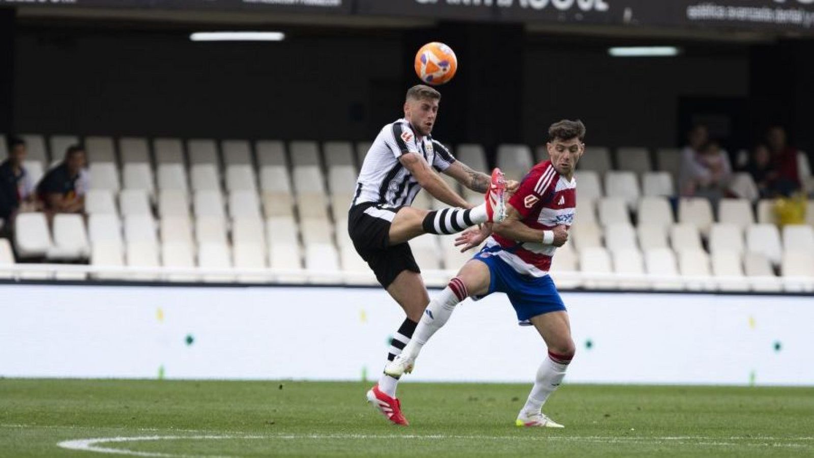 Cartagena - Granada: resumen 36ª jornada de Liga | Segunda | Ver