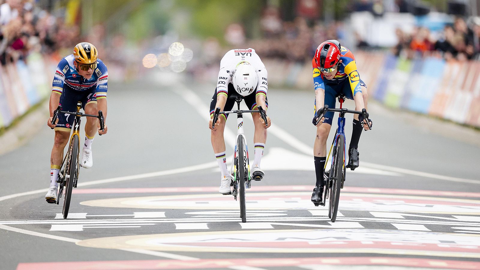 Ciclismo | Resumen en vídeo de la Amstel Gold Race 2025 - Ciclismo | Ver